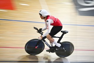 Le bronze pour Noah Bögli et les poursuiteurs suisses. KEYSTONE/GIAN EHRENZELLER
